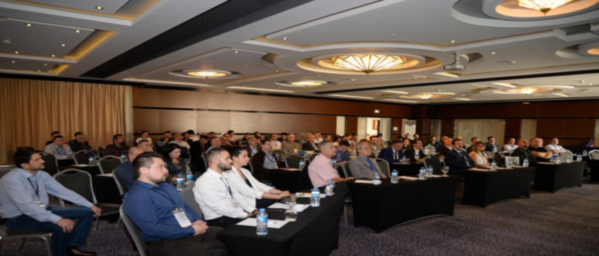 ÜRETİM İÇİN TASARIMDA SANAL VE ARTIRILMIŞ GERÇEKLİK PROJESİ KAPANIŞ VE ÇIKTILARIN TANITIM SEMİNERİ GERÇEKLEŞTİRİLDİ